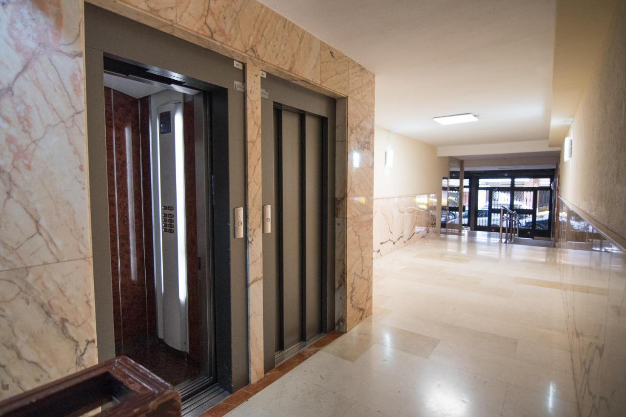 Tuguest Station 2 Apartment Гранада Екстериор снимка