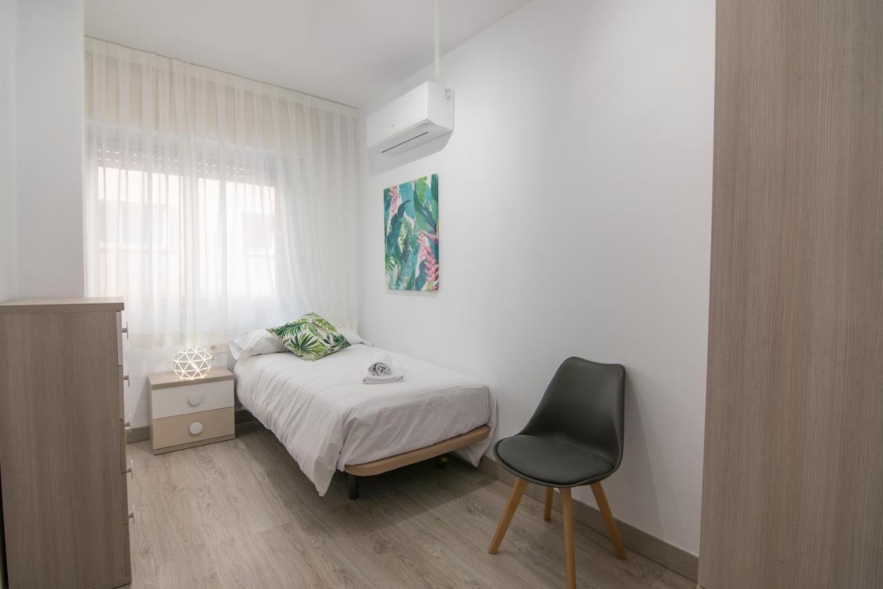 Tuguest Station 2 Apartment Гранада Екстериор снимка