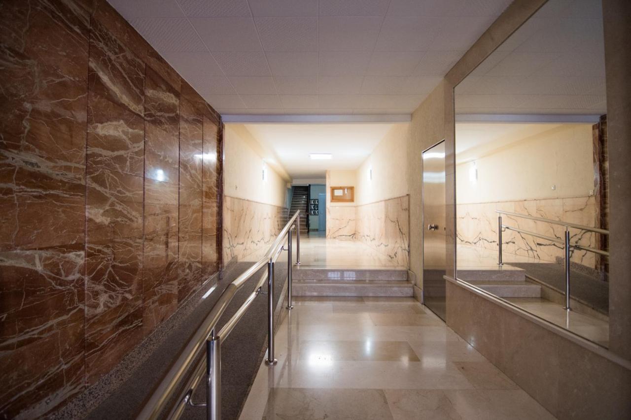 Tuguest Station 2 Apartment Гранада Екстериор снимка
