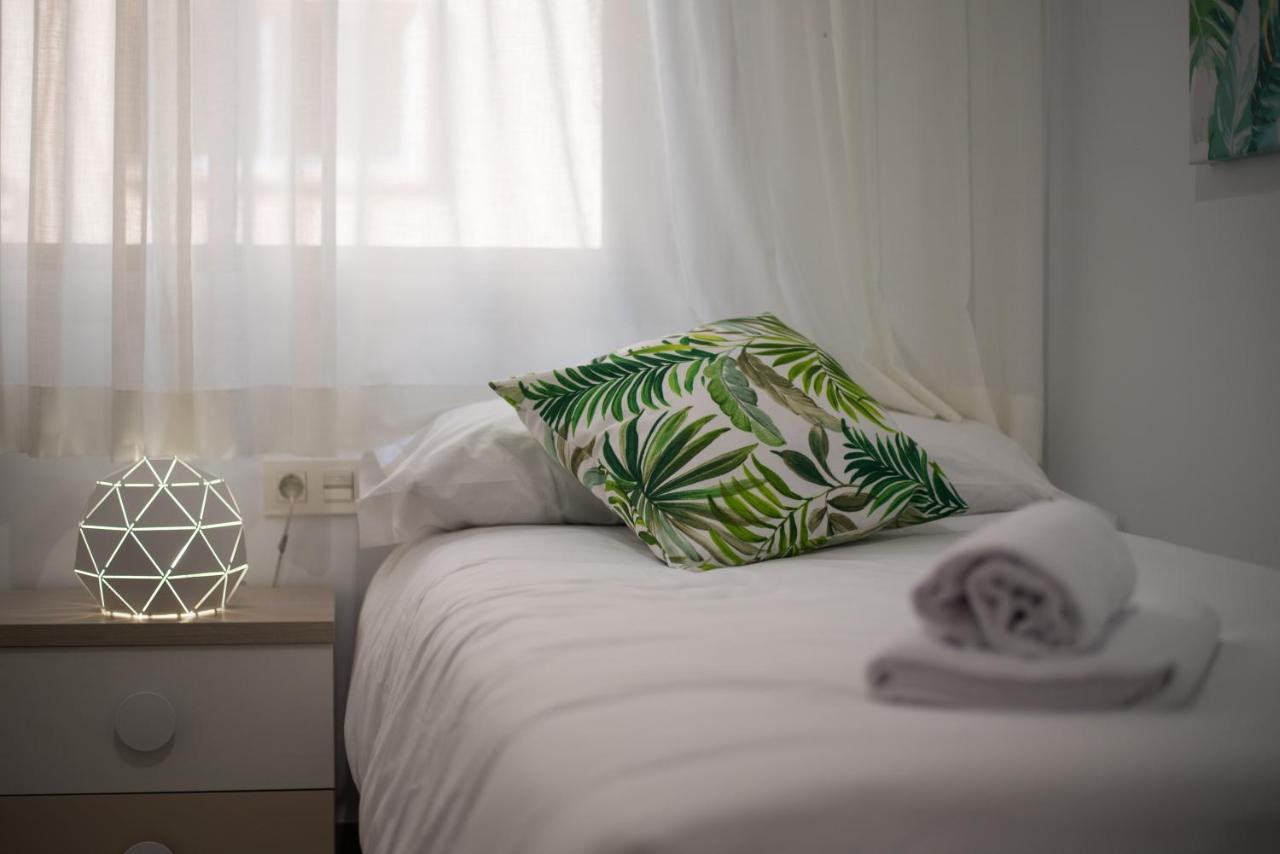 Tuguest Station 2 Apartment Гранада Екстериор снимка